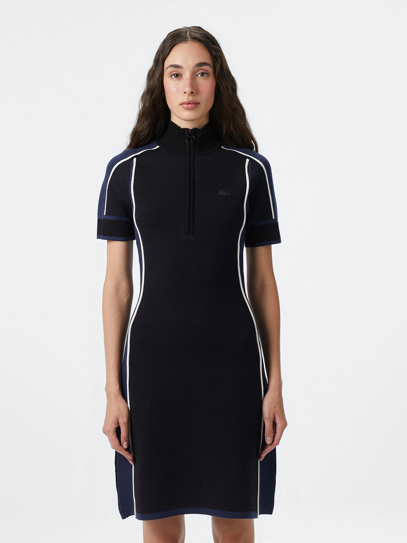 Платья Lacoste модель EF2609031 Фото