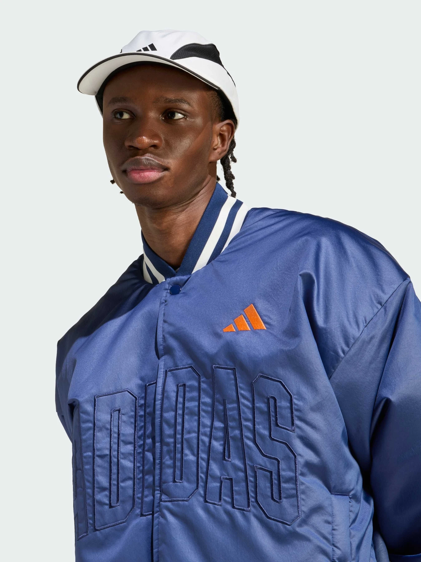Куртки и дубленки Adidas модель JZ6914 Фото