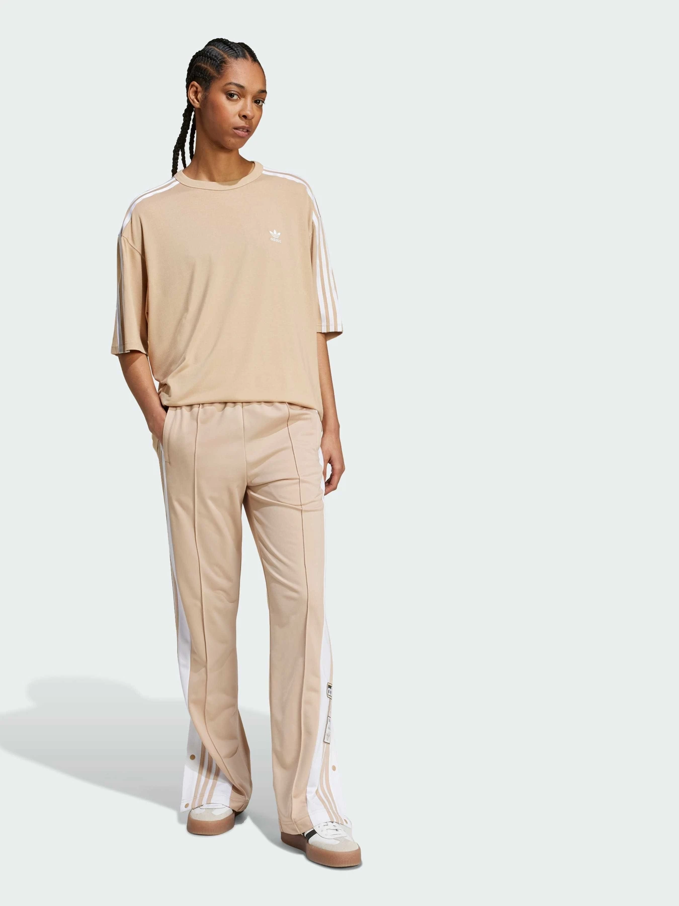 Брюки Adidas Adicolor модель IY2130 Брюки Adidas Adicolor модель IY2130 Фото