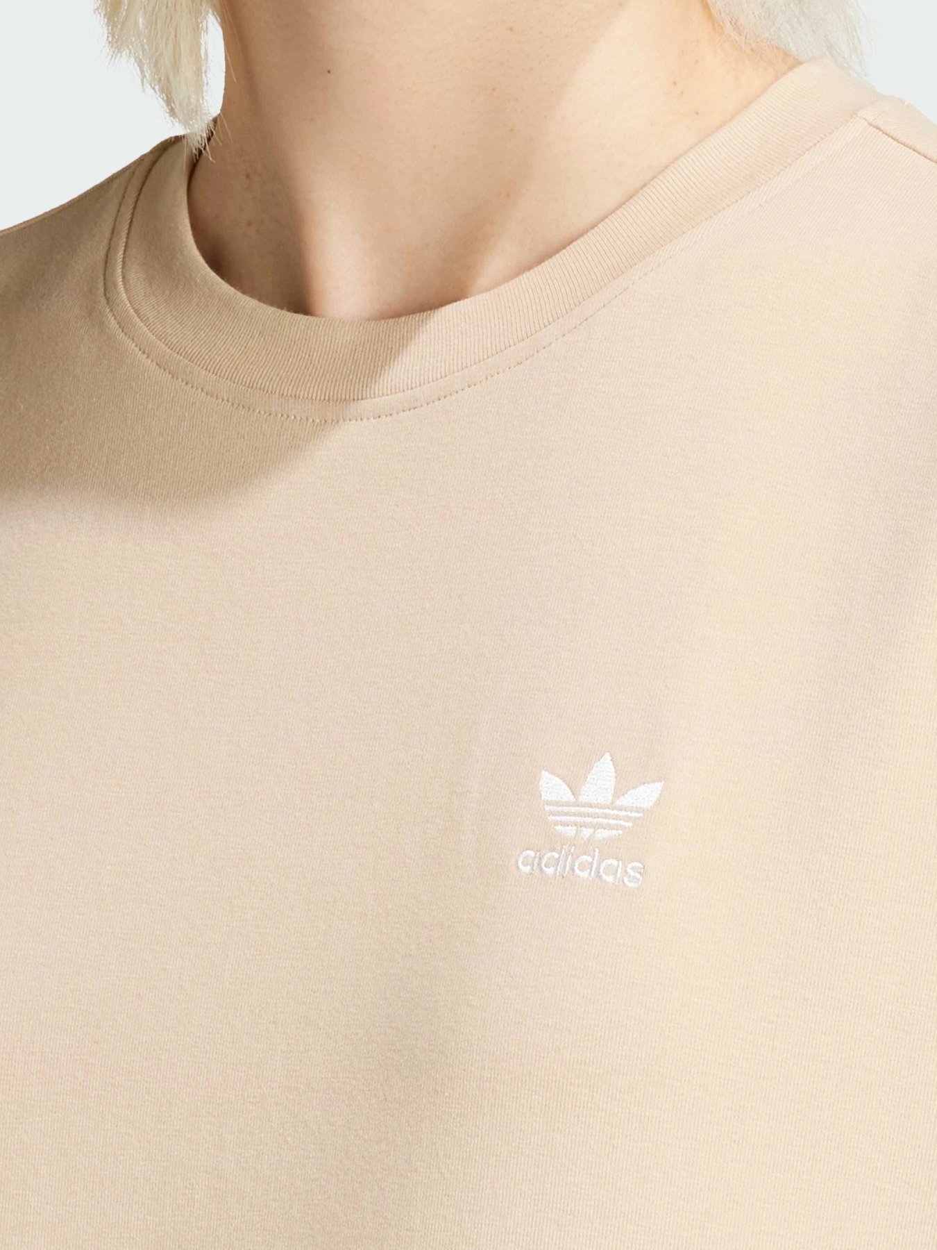 Сукні Adidas модель IY2206 Сукні Adidas модель IY2206 Фото