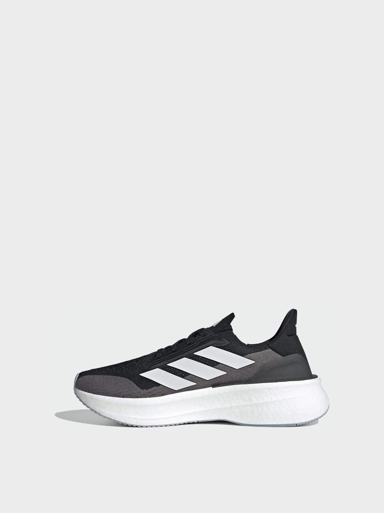 Кроссовки Adidas Ultraboost модель IH3110 Кроссовки Adidas Ultraboost модель IH3110 Фото
