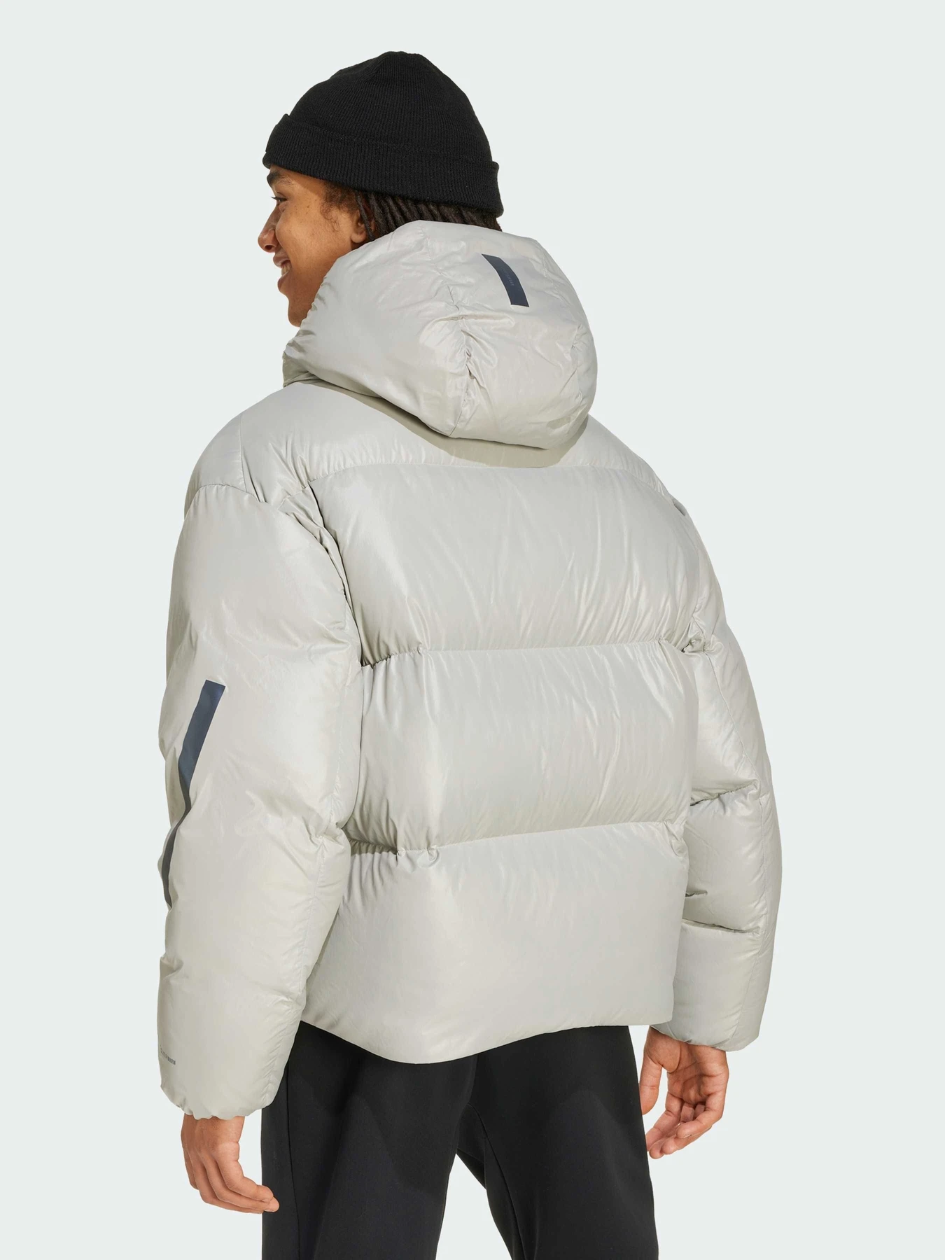 Куртки и дубленки Adidas ZNE модель JX0560 Куртки и дубленки Adidas ZNE модель JX0560 Фото
