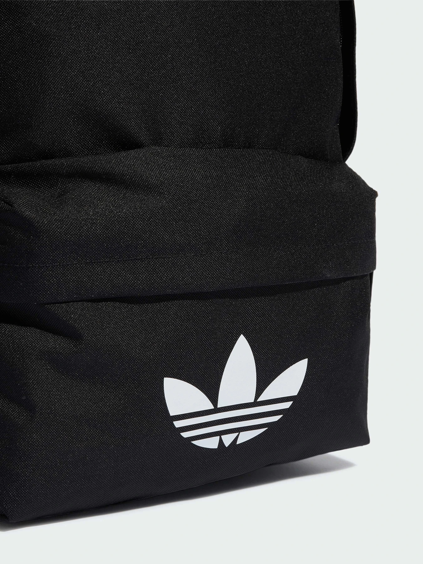 Рюкзаки Adidas Adicolor модель KQ6385 Рюкзаки Adidas Adicolor модель KQ6385 Фото