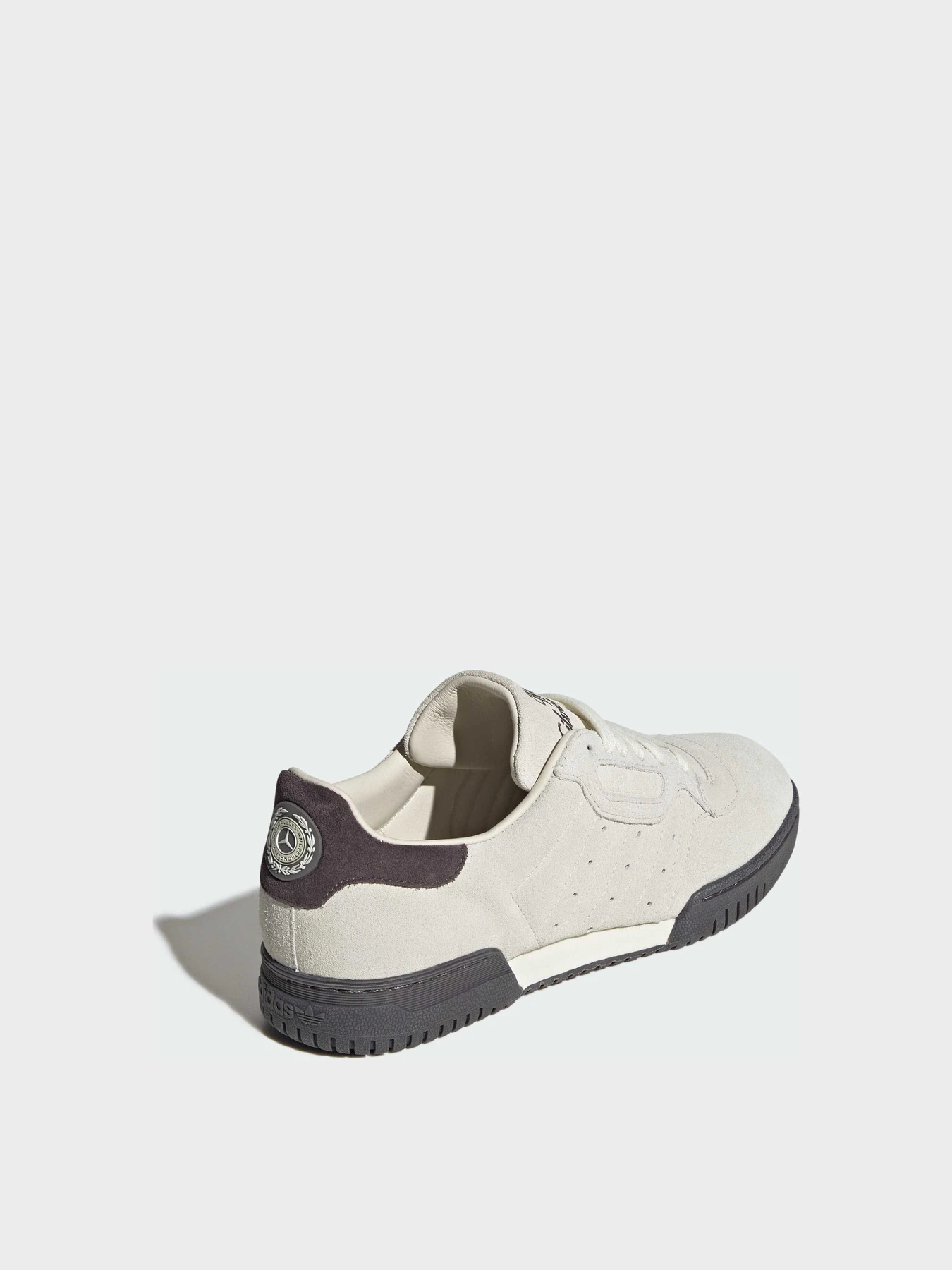 Кроссовки Adidas модель KJ1197 Кроссовки Adidas модель KJ1197 Фото