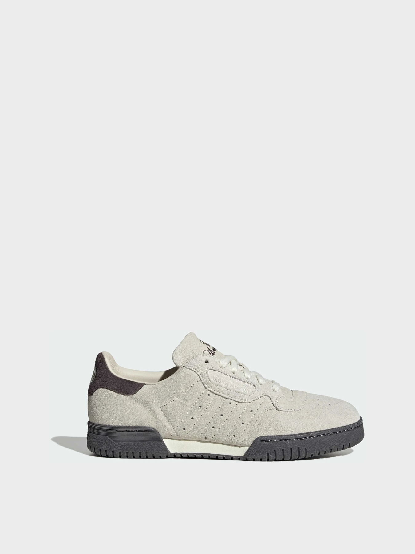 Кроссовки Adidas модель KJ1197 Кроссовки Adidas модель KJ1197 Фото