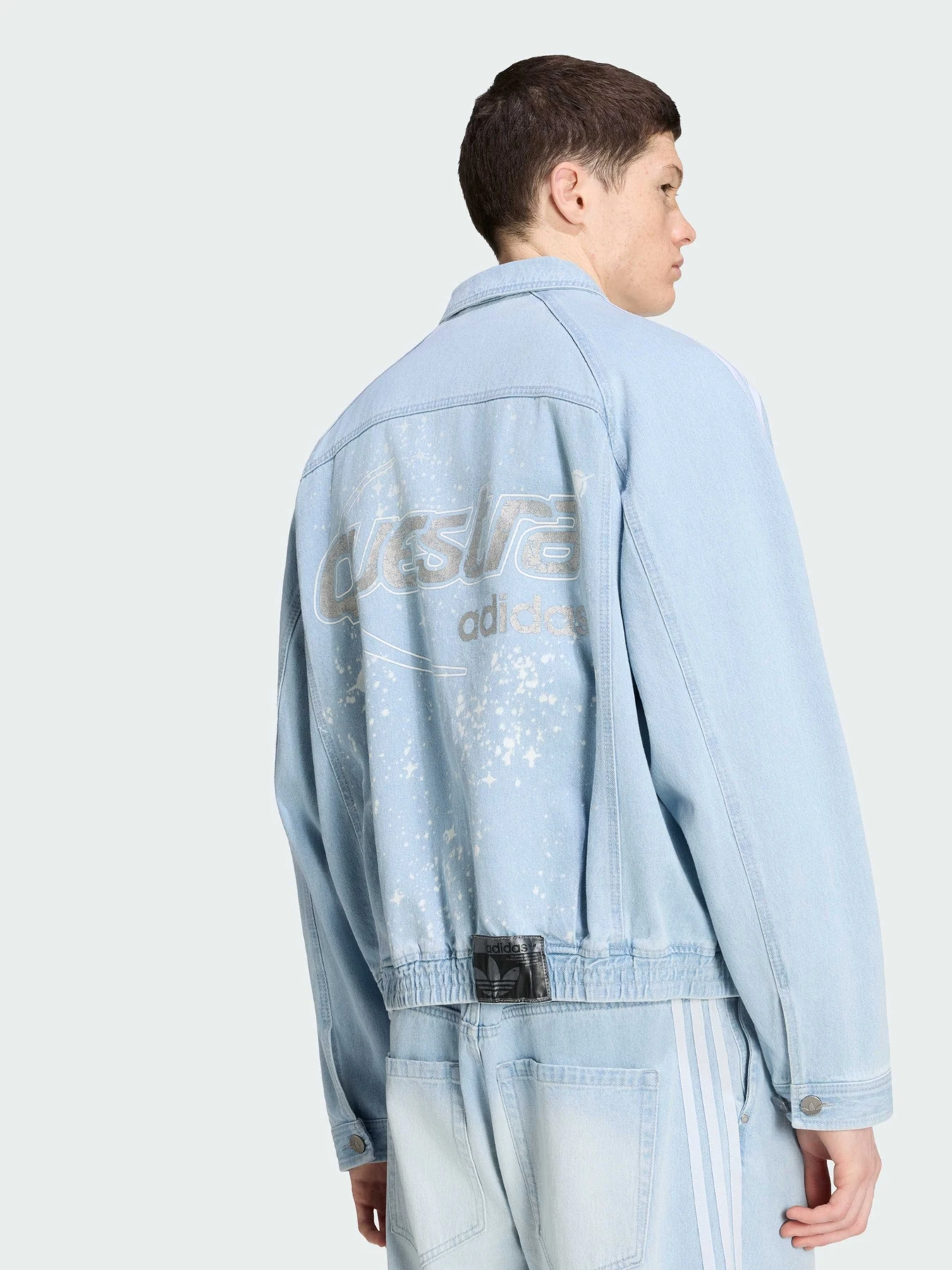 Куртки та дублянки Adidas модель KX4824 Куртки та дублянки Adidas модель KX4824 Фото