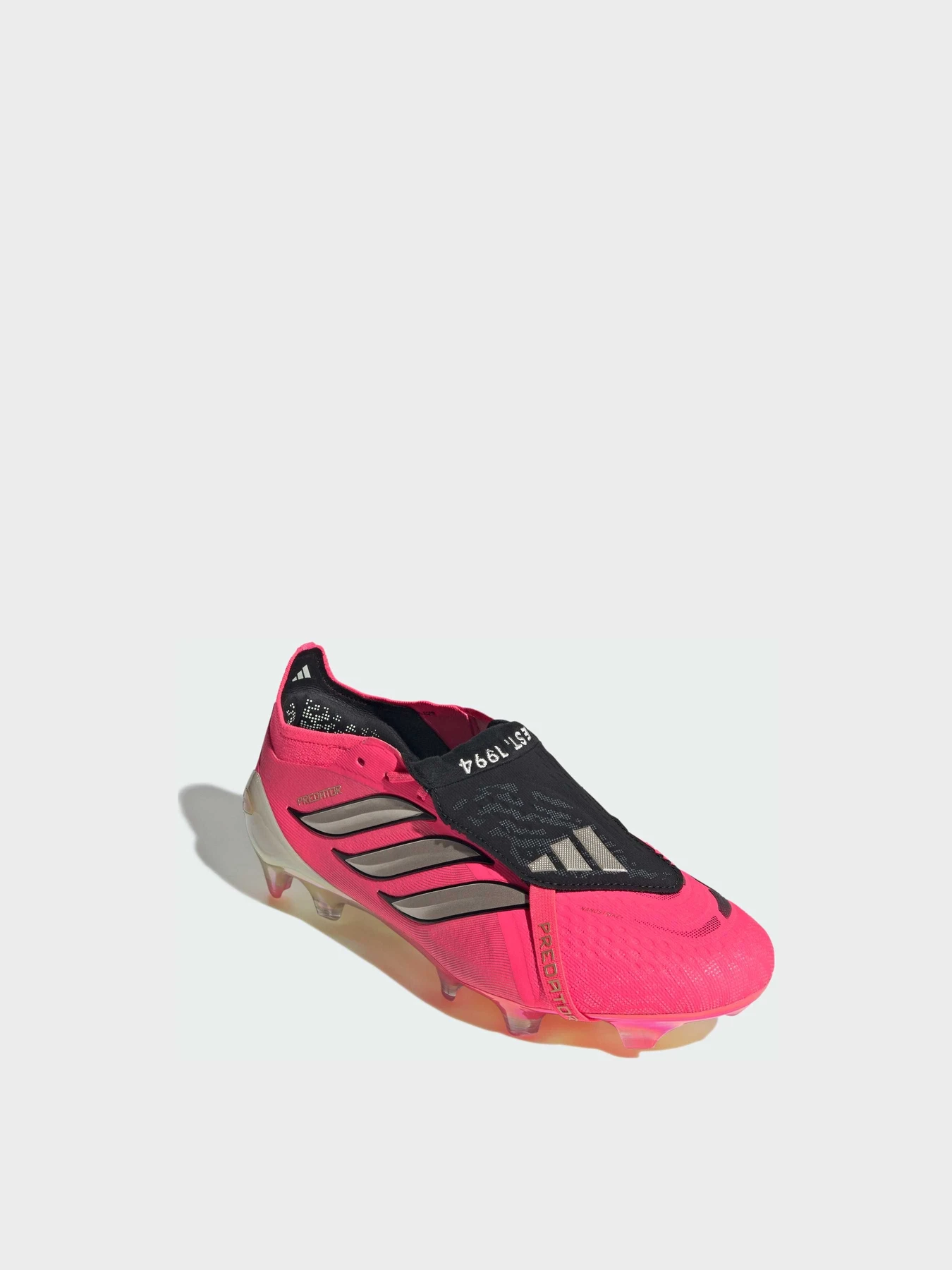 Кроссовки Adidas Predator модель JP6237 Фото