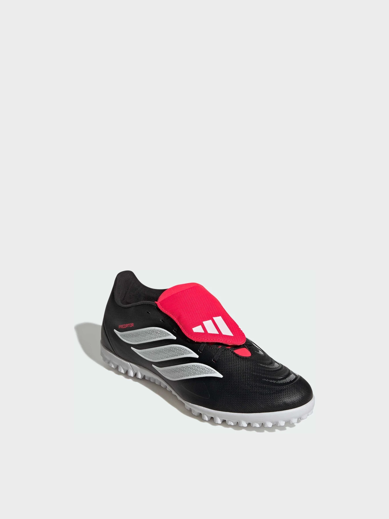 Кроссовки Adidas Predator модель JR5910 Кроссовки Adidas Predator модель JR5910 Фото
