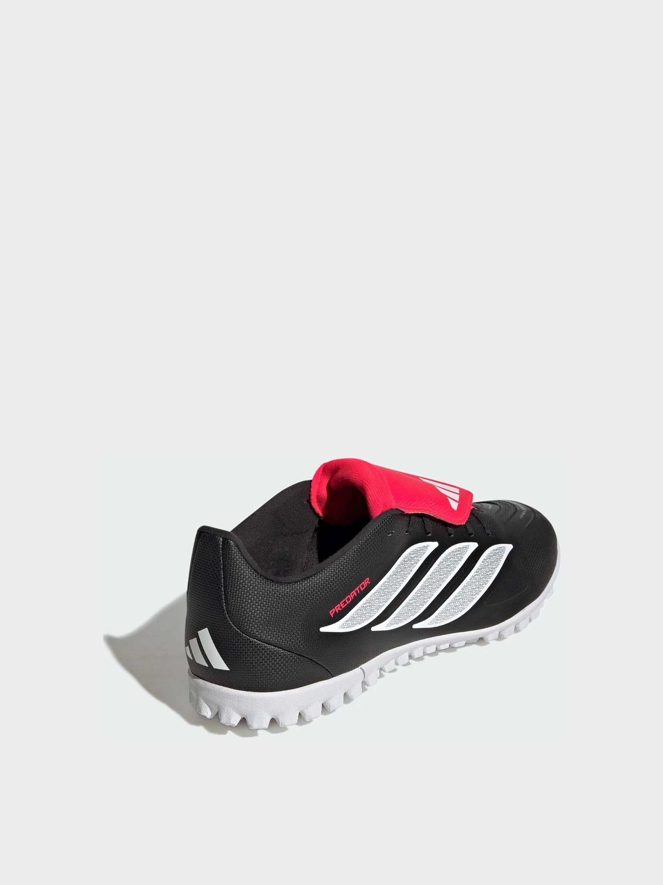 Кроссовки Adidas Predator модель JR5910 Кроссовки Adidas Predator модель JR5910 Фото