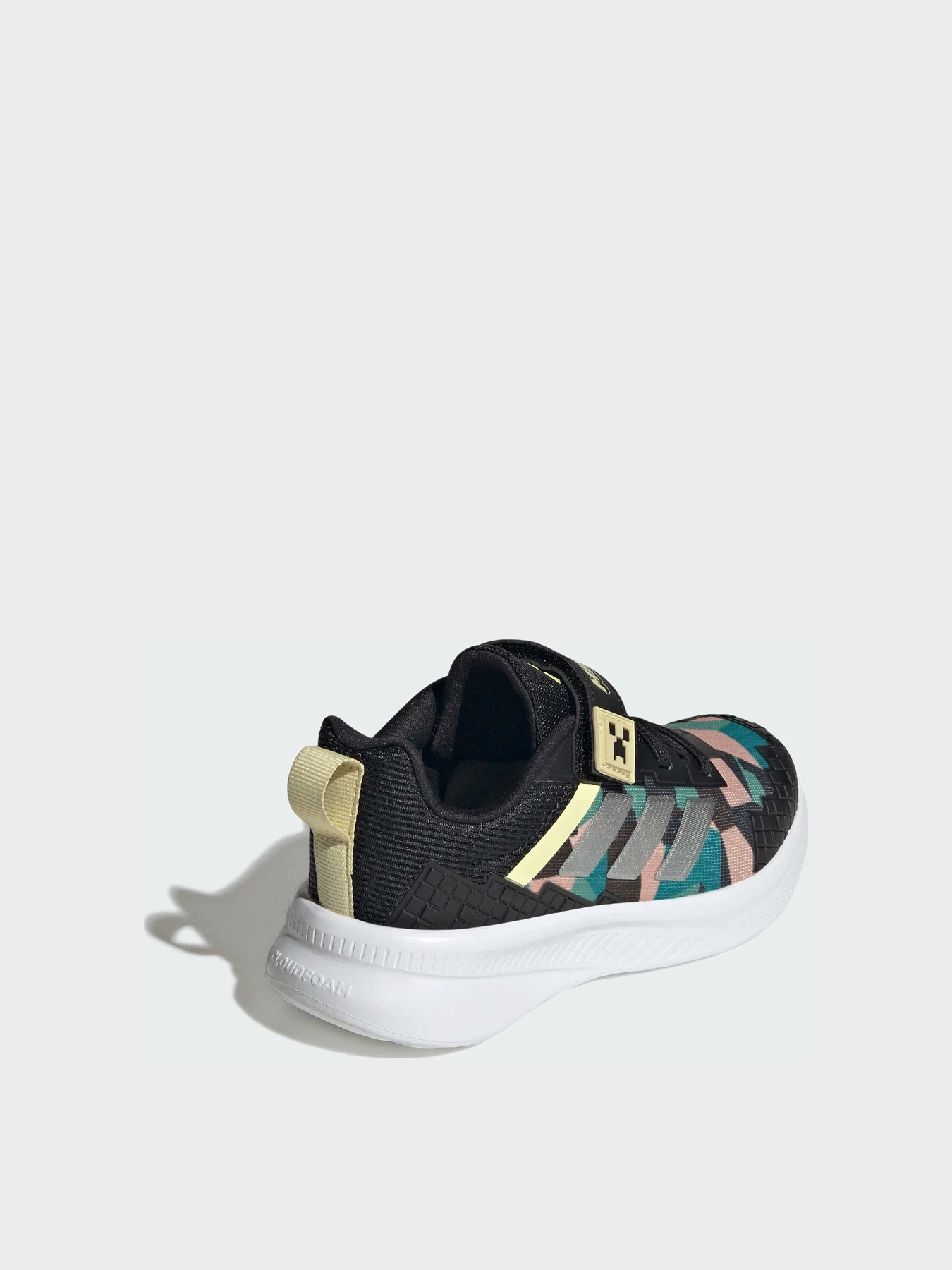 Кроссовки Adidas Fortarun модель KK4631 Кроссовки Adidas Fortarun модель KK4631 Фото