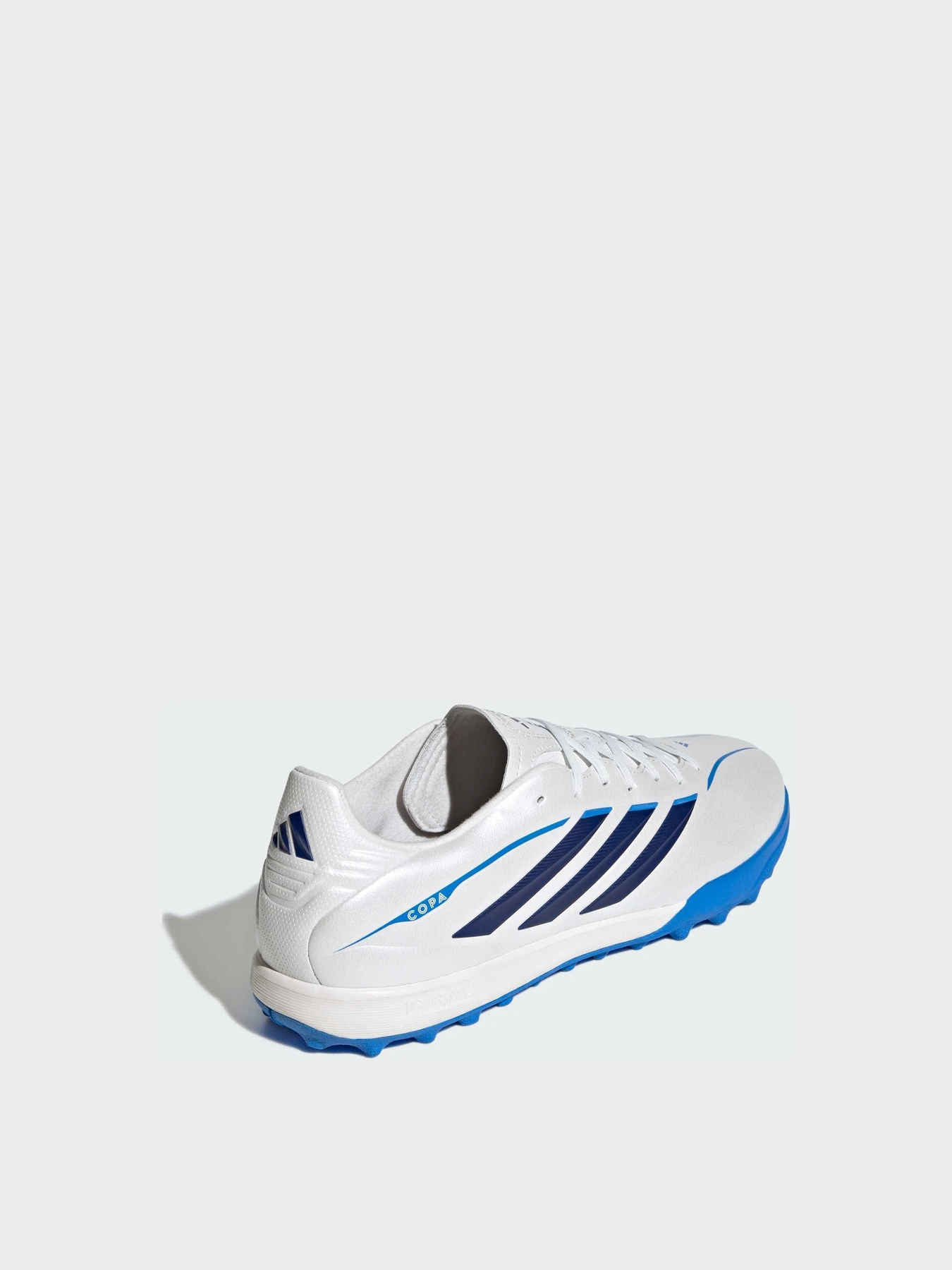 Кросівки Adidas Copa модель KI0647 Кросівки Adidas Copa модель KI0647 Фото