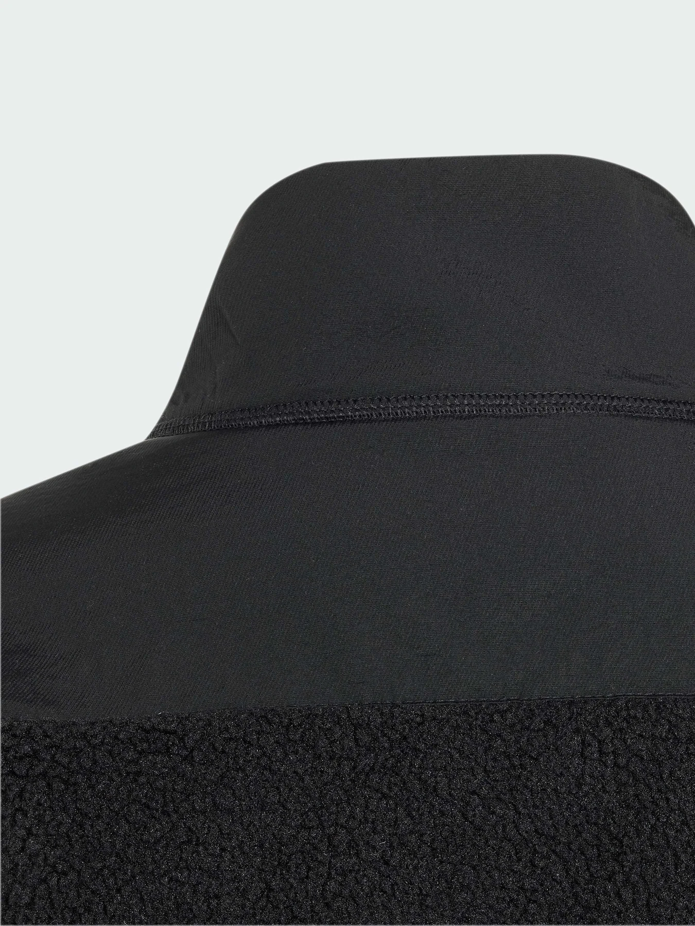 Куртки и дубленки Adidas модель KH0192 Куртки и дубленки Adidas модель KH0192 Фото