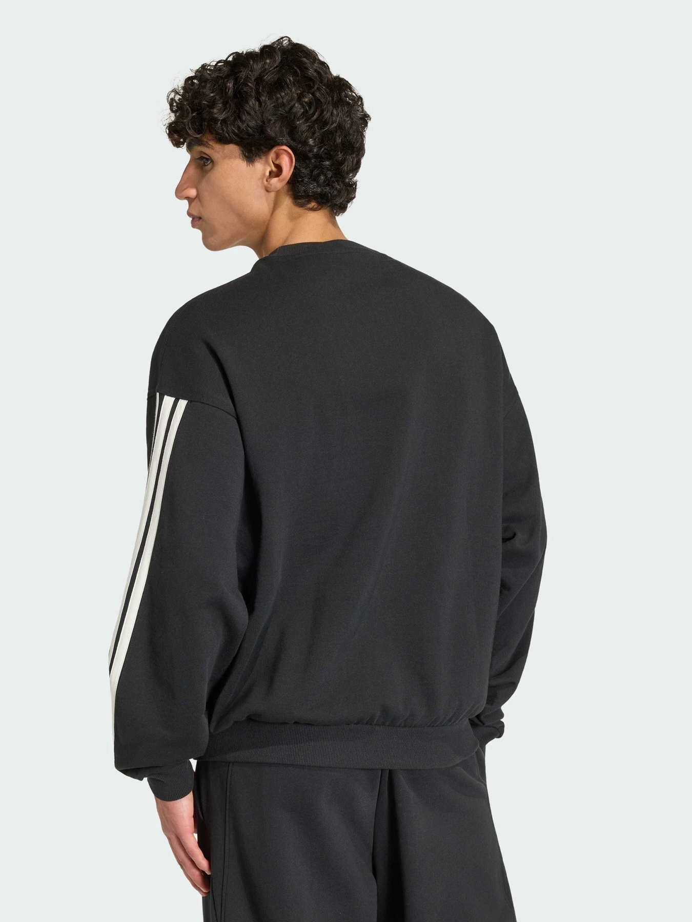 Худі та світшоти Adidas 3 Stripes модель KW2370 Худі та світшоти Adidas 3 Stripes модель KW2370 Фото
