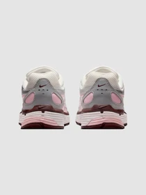 Кроссовки NIKE P-6000 модель IM6026-121 Фото