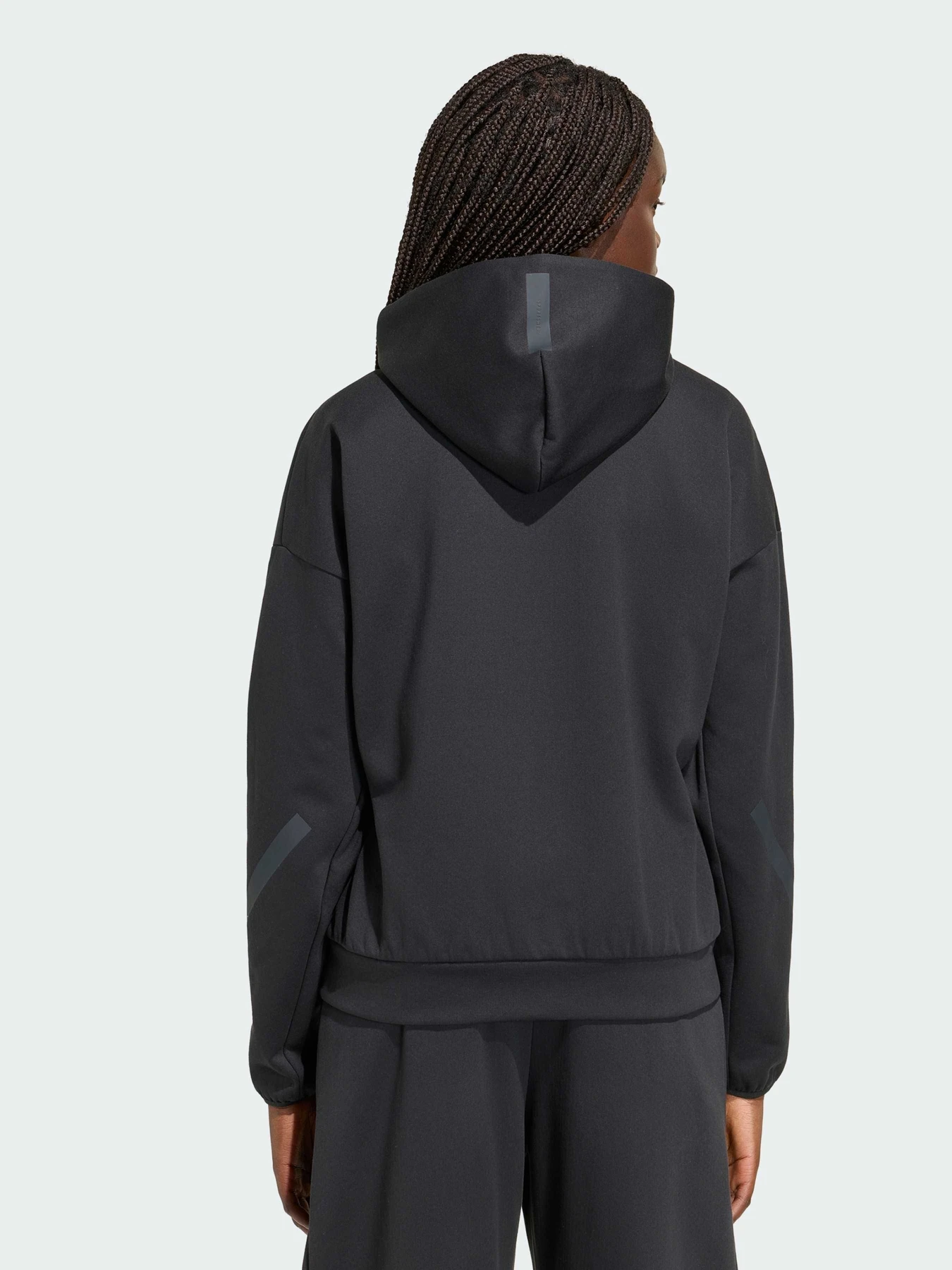 Худи и свитшоты Adidas ZNE модель KF6327 Худи и свитшоты Adidas ZNE модель KF6327 Фото