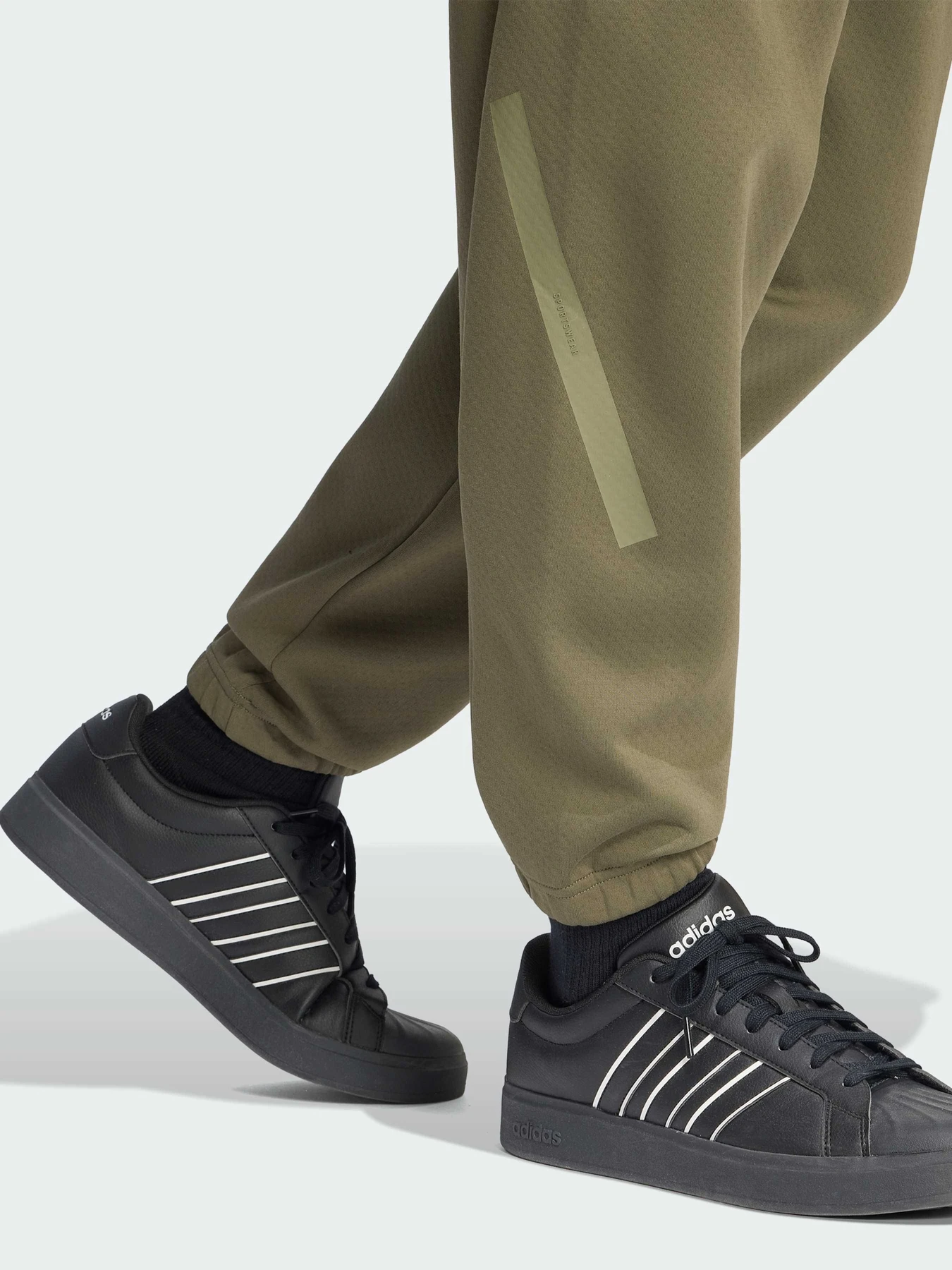 Штани Adidas ZNE модель KF3816 Фото