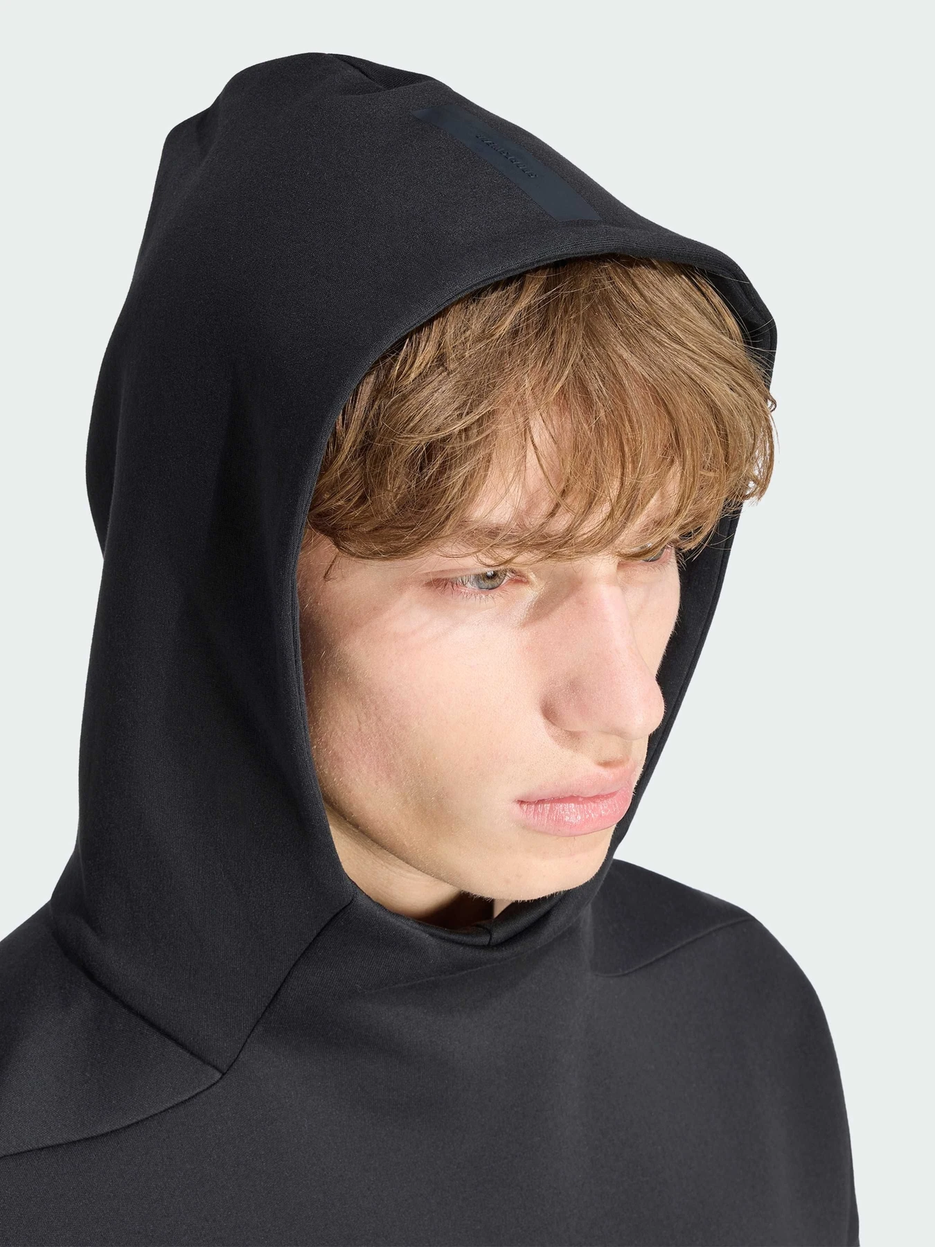 Худи и свитшоты Adidas ZNE модель KF3776 Худи и свитшоты Adidas ZNE модель KF3776 Фото
