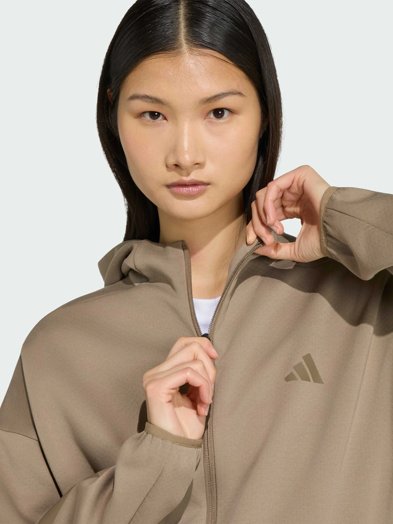 Худи и свитшоты Adidas ZNE модель KF6330 Худи и свитшоты Adidas ZNE модель KF6330 Фото