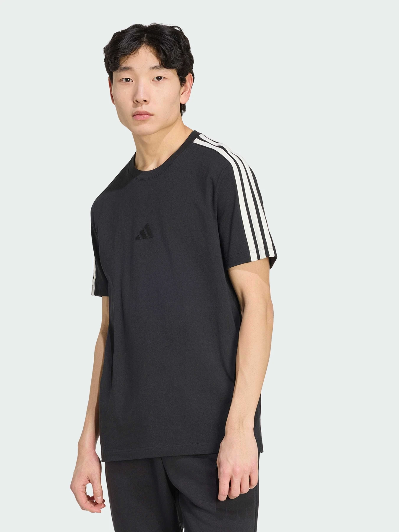 Футболки і поло Adidas 3 Stripes модель KZ0701 Футболки і поло Adidas 3 Stripes модель KZ0701 Фото