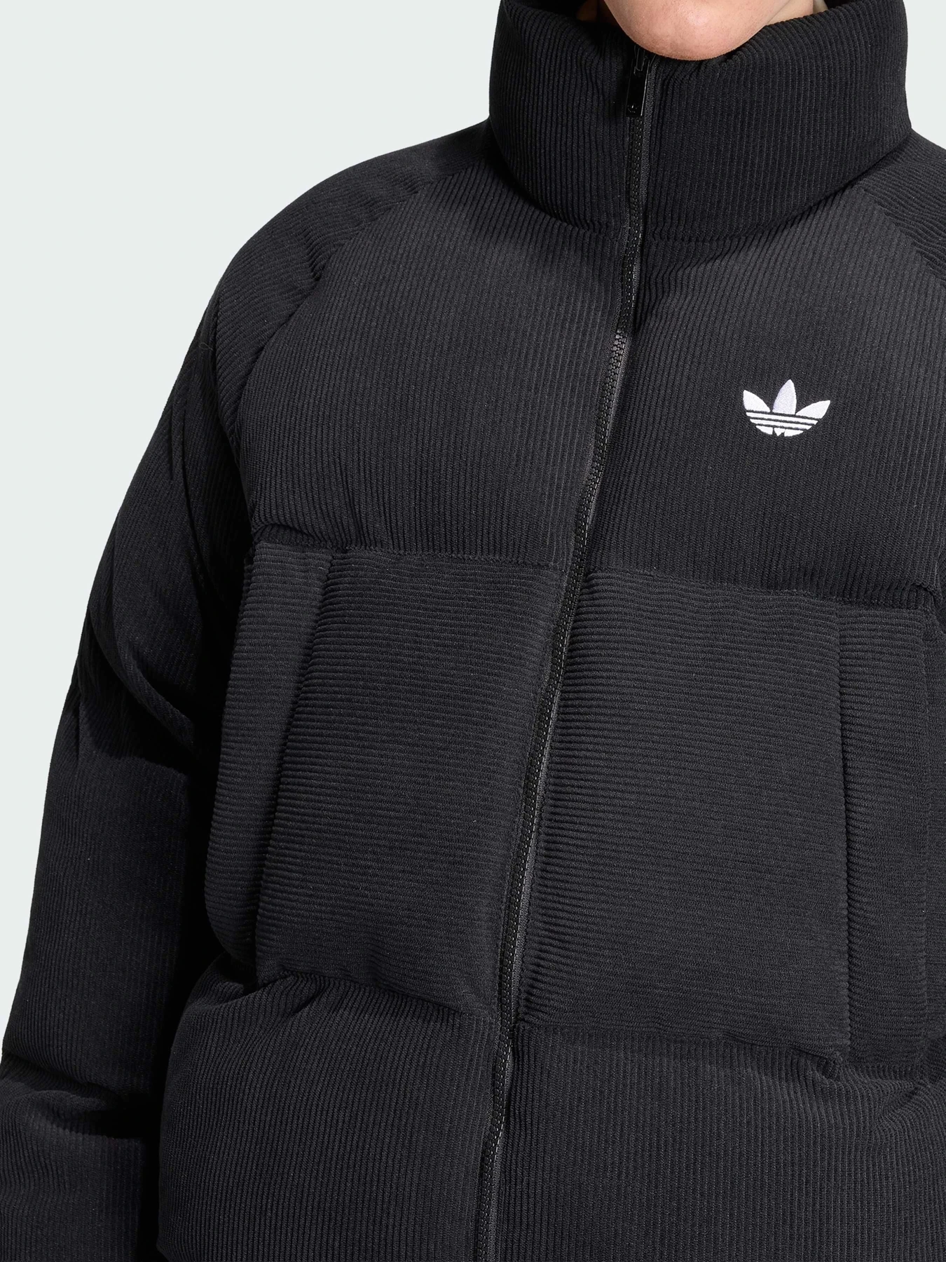 Куртки и дубленки Adidas модель KR7209 Фото