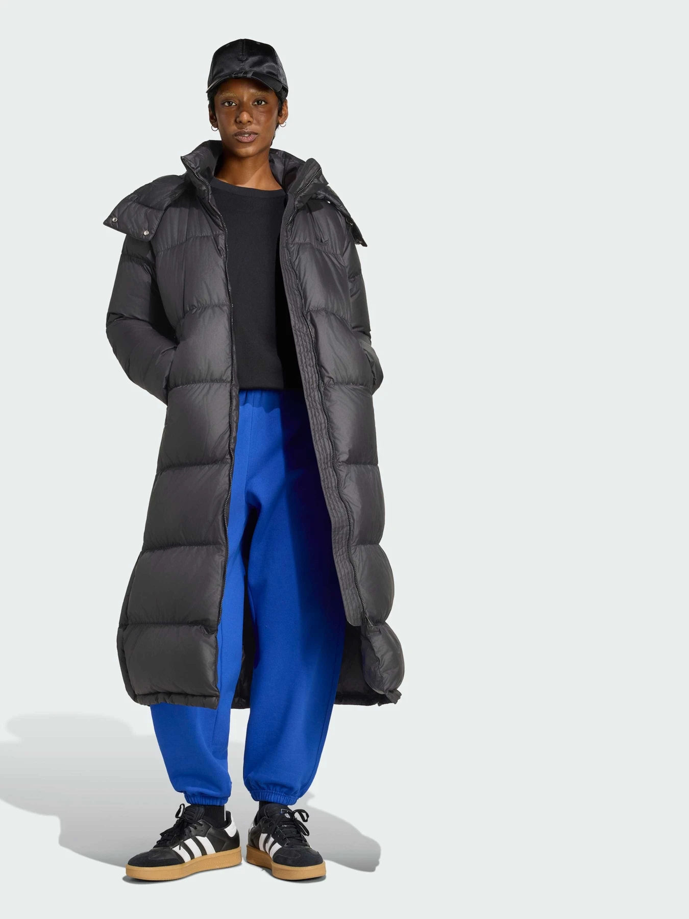 Куртки та дублянки Adidas Adidas Essentials модель KT4239 Фото