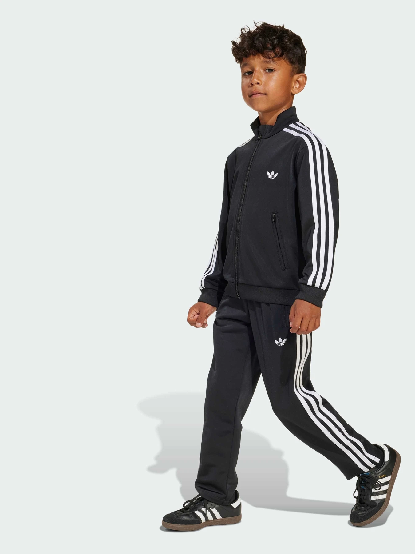 Костюмы Adidas модель KD3299 Костюмы Adidas модель KD3299 Фото