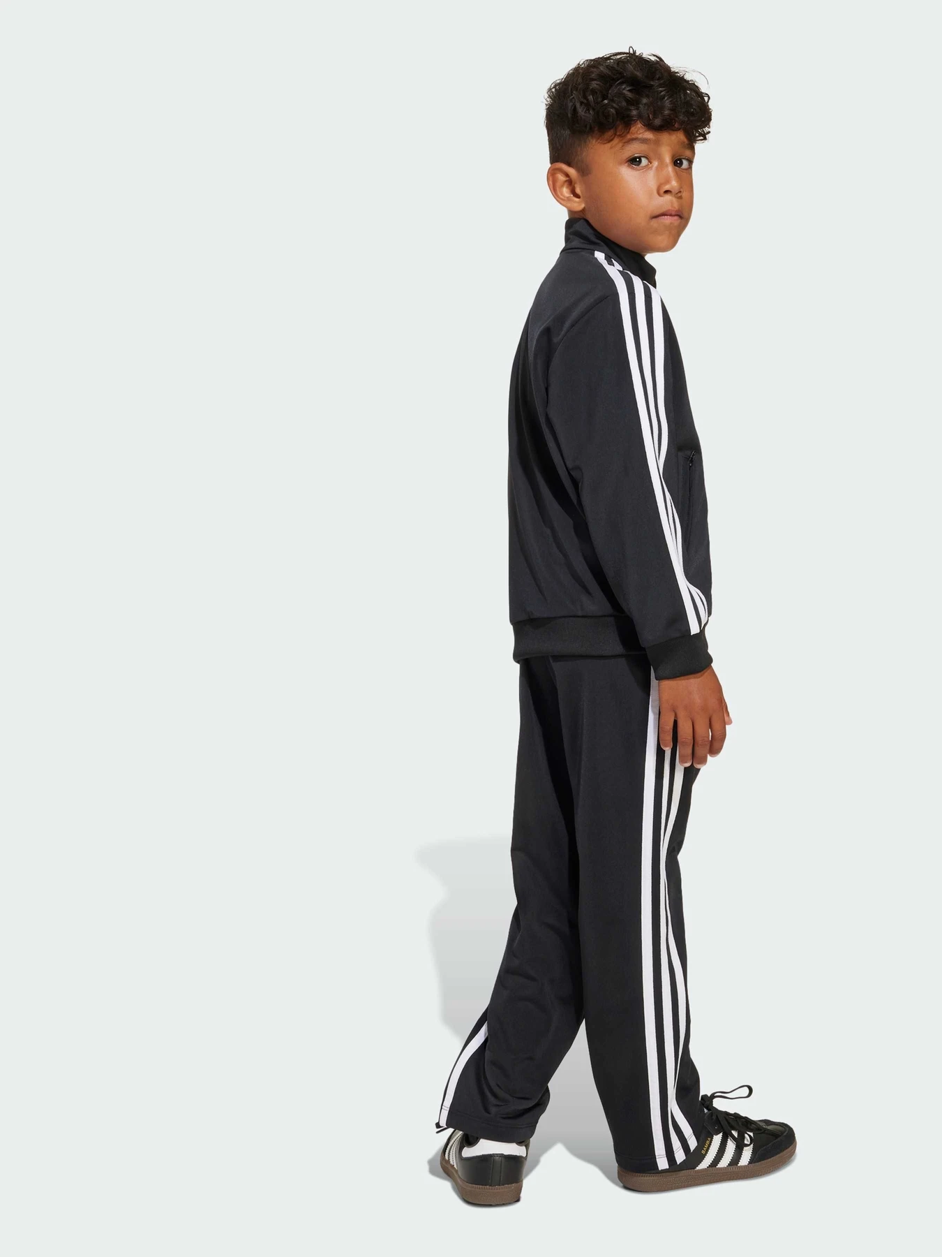 Костюмы Adidas модель KD3299 Костюмы Adidas модель KD3299 Фото