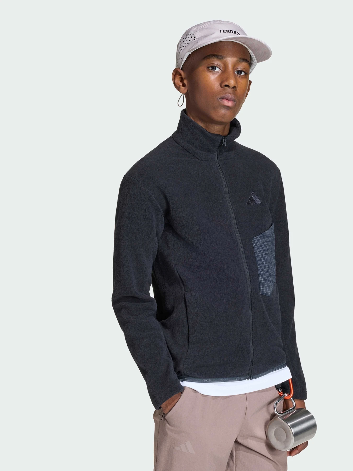 Куртки и дубленки Adidas модель JY2439 Куртки и дубленки Adidas модель JY2439 Фото
