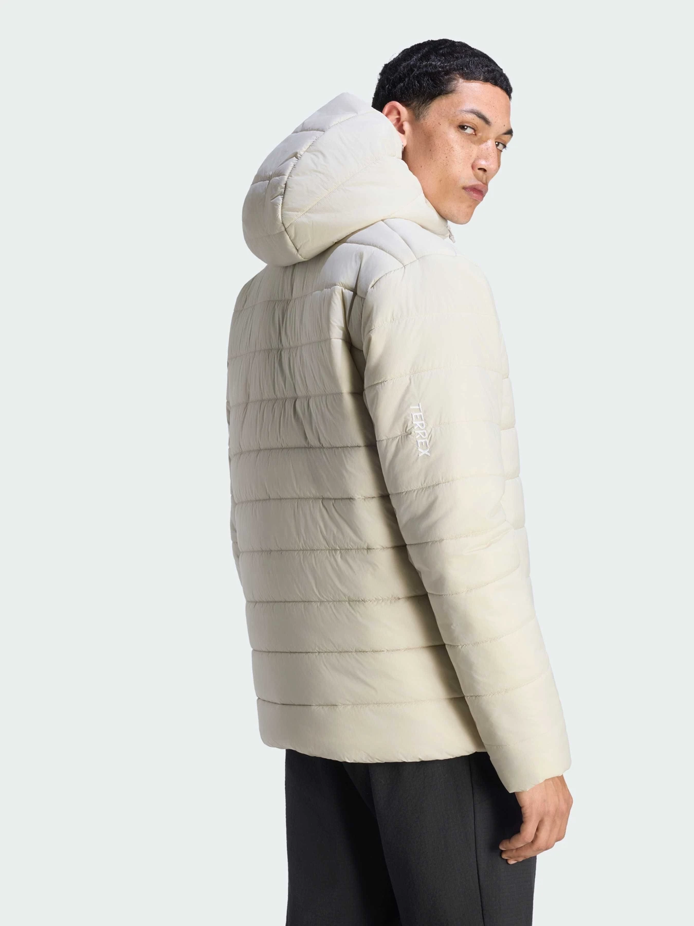 Куртки та дублянки Adidas Adidas Essentials модель KX4224 Фото