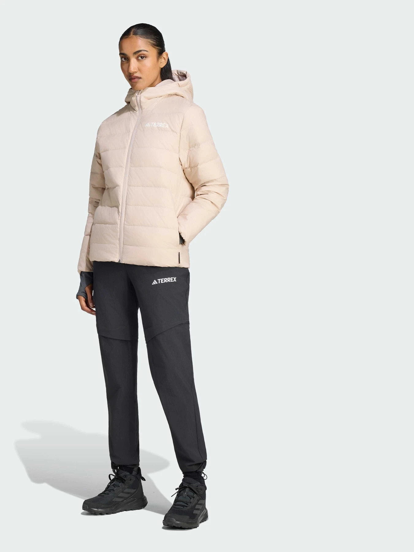 Куртки та дублянки Adidas Adidas Essentials модель KB2150 Фото