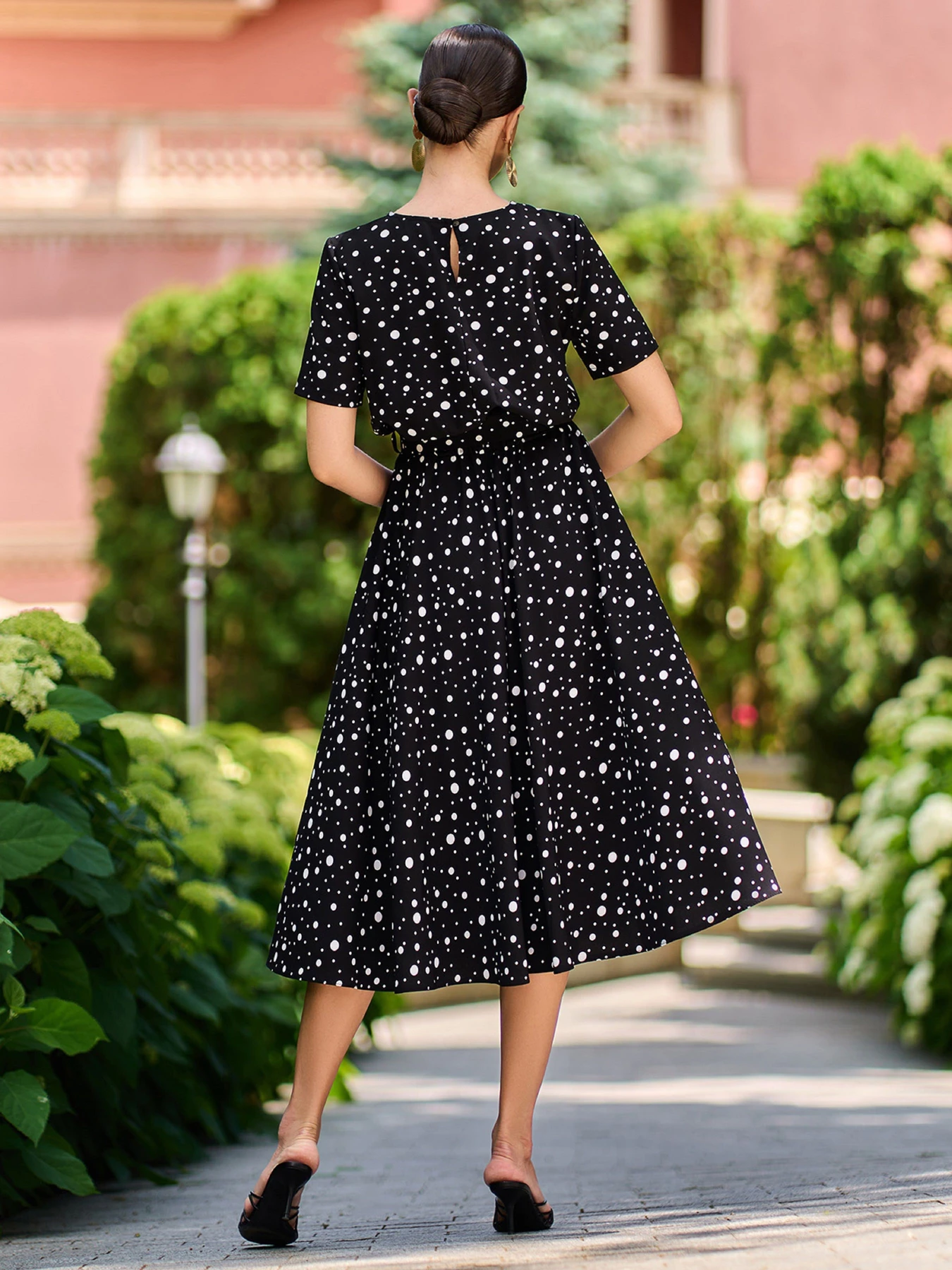 Сукні ISSA Plus модель 15776_черный Фото