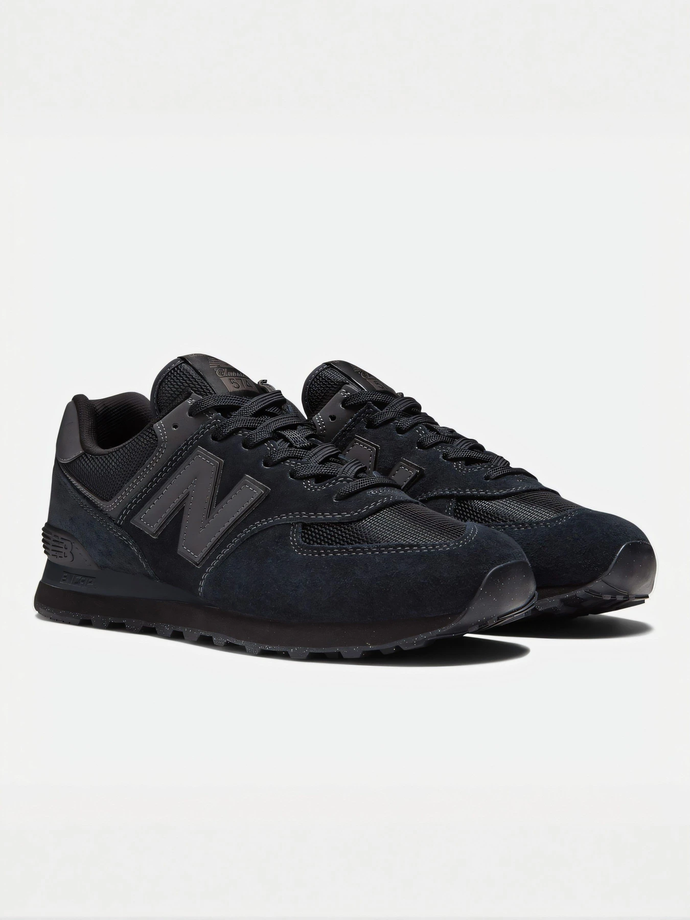 Кроссовки New Balance модель ML574EVE Кроссовки New Balance модель ML574EVE Фото