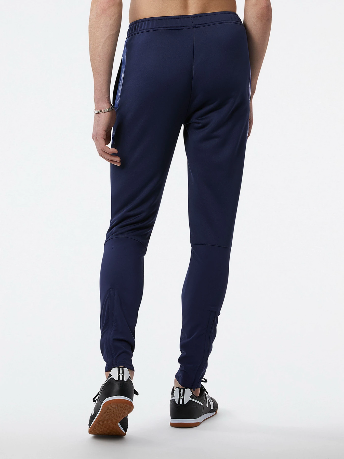 Брюки New Balance модель MP231102NV Брюки New Balance модель MP231102NV Фото