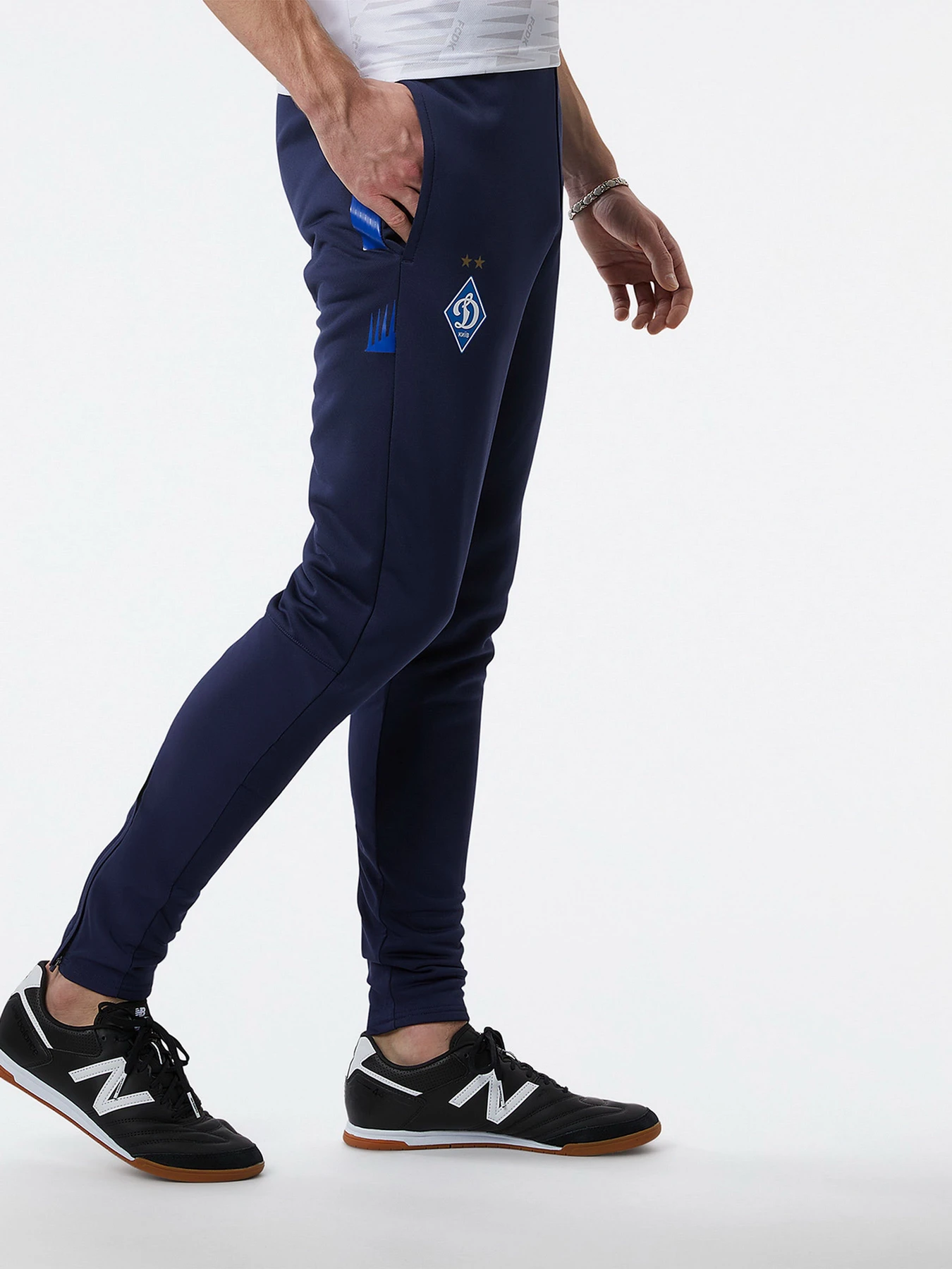 Брюки New Balance модель MP231102NV Брюки New Balance модель MP231102NV Фото