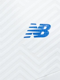 Куртки и дубленки New Balance модель MJ230379WT Фото