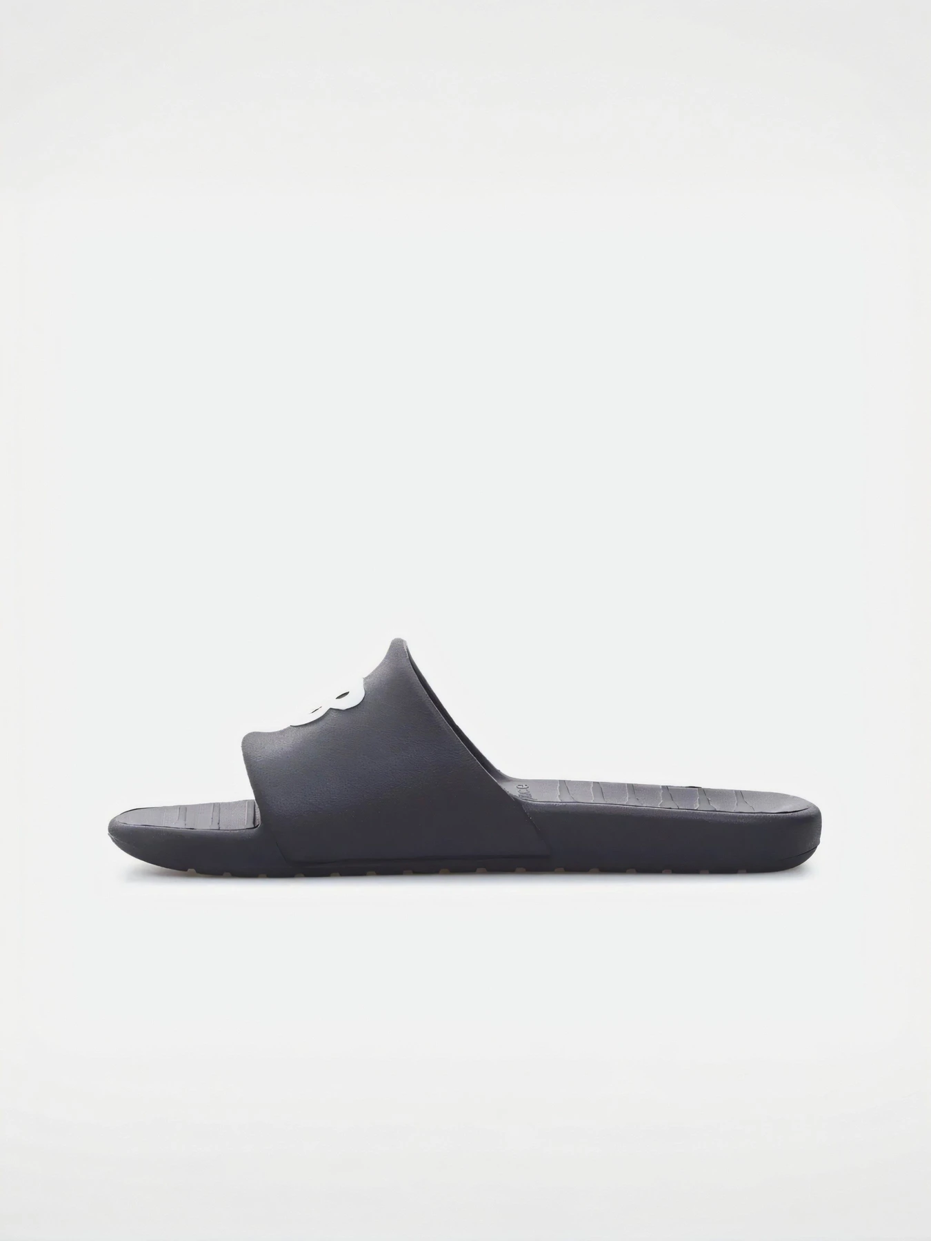 Шлёпанцы New Balance модель SUF100A1 Шлёпанцы New Balance модель SUF100A1 Фото