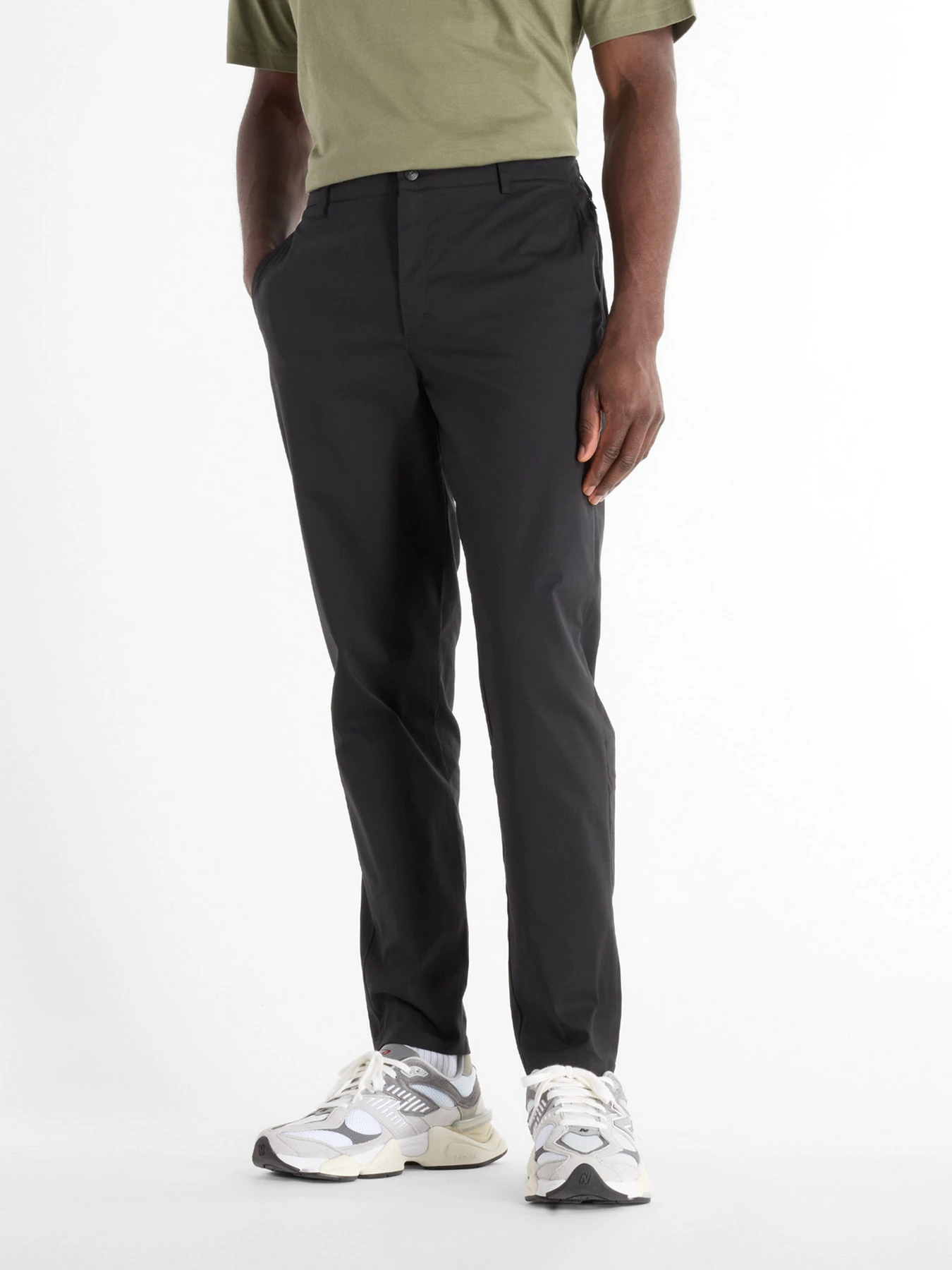 Брюки New Balance модель MP43554BK Брюки New Balance модель MP43554BK Фото