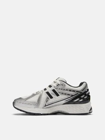 Кроссовки New Balance 1906R модель M1906RER Фото