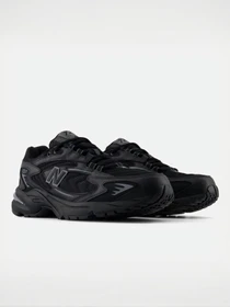Кросівки New Balance модель ML725CB Фото
