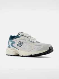 Кросівки New Balance модель ML725CM Фото