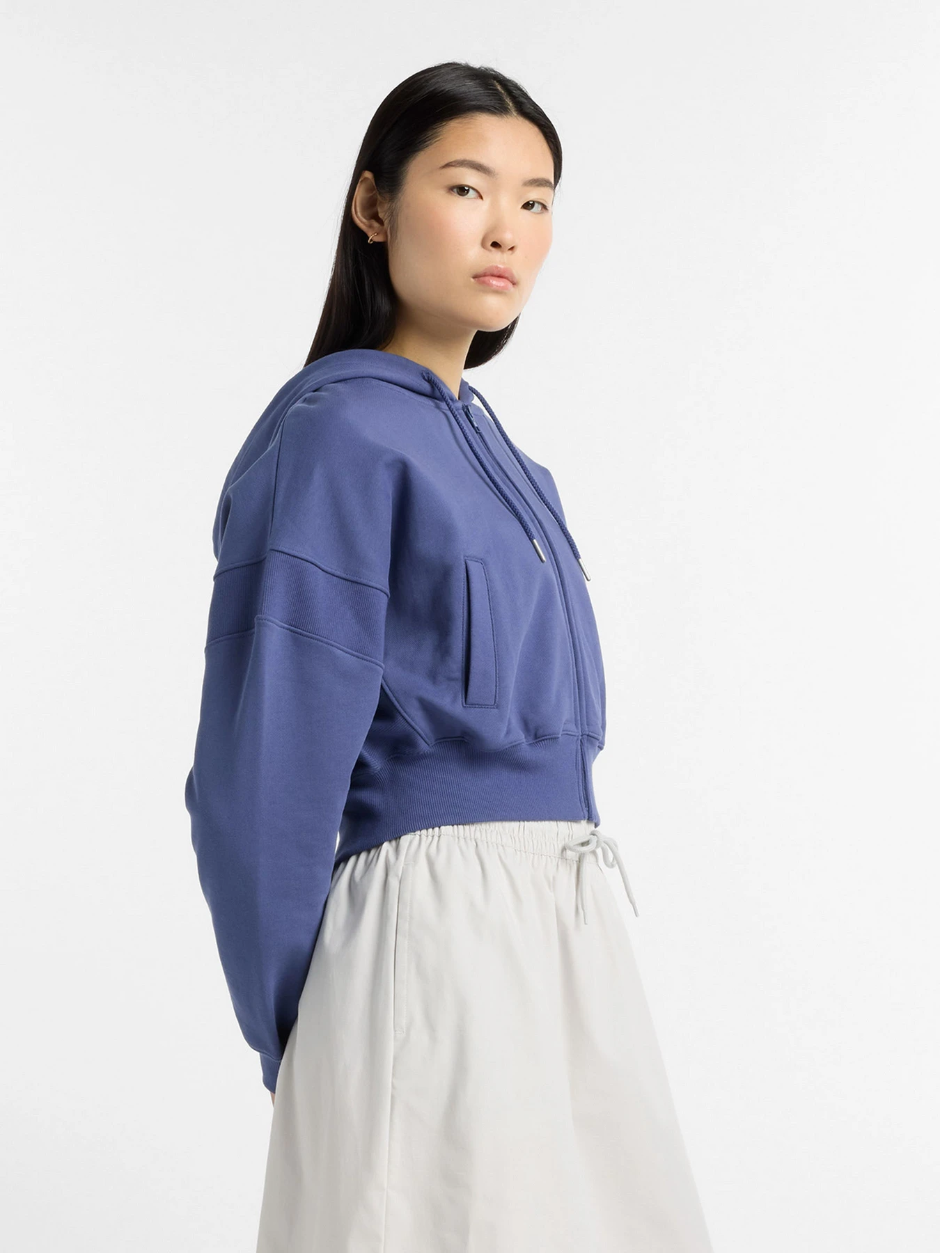 Худи и свитшоты New Balance модель WJ51506DRE Худи и свитшоты New Balance модель WJ51506DRE Фото