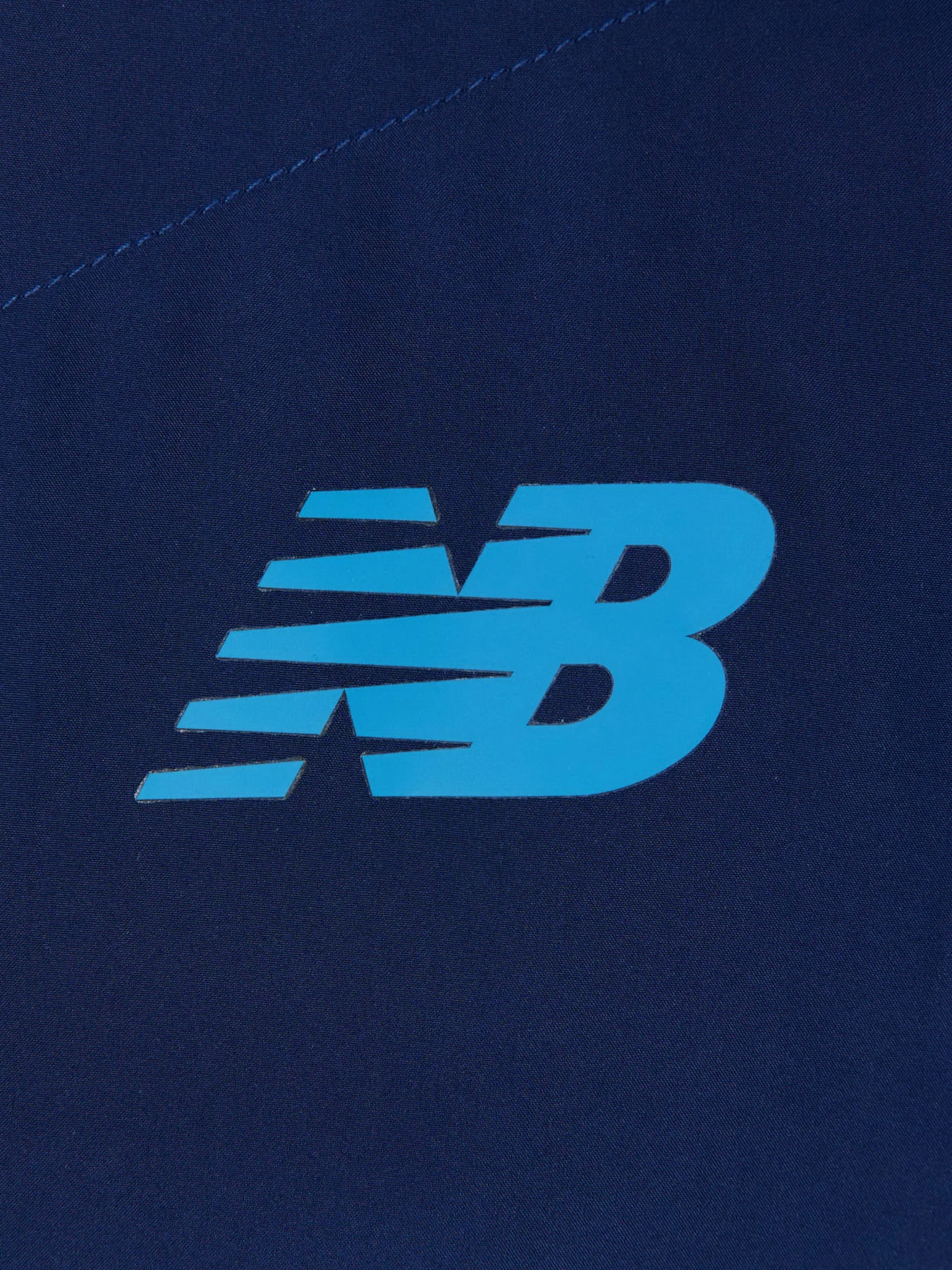 Куртки и дубленки New Balance модель MJ231631NV Куртки и дубленки New Balance модель MJ231631NV Фото