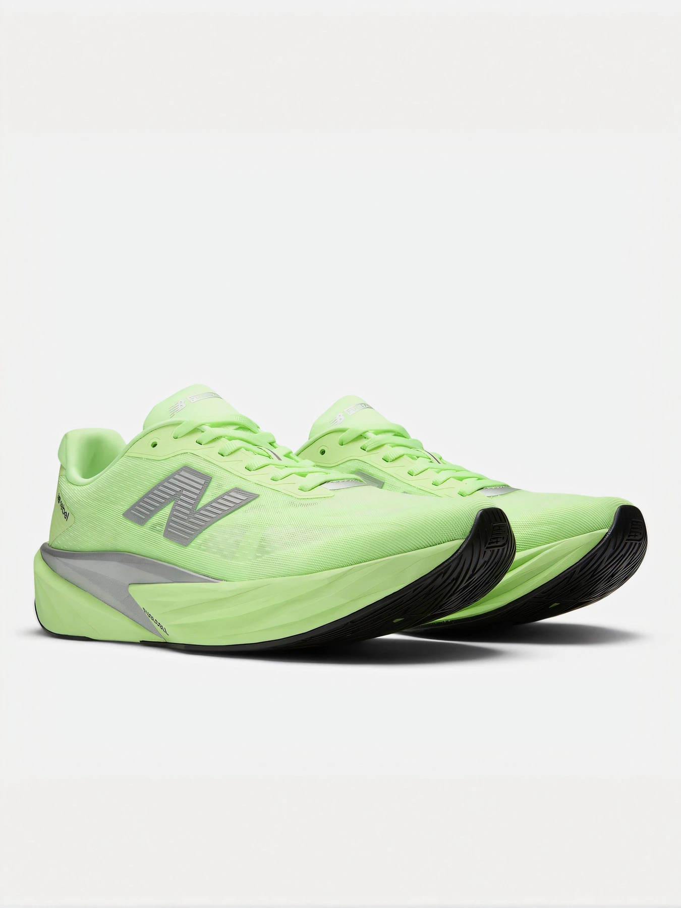 Кроссовки New Balance модель MFCXLZ5 Кроссовки New Balance модель MFCXLZ5 Фото