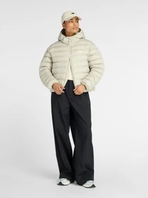 Куртки та дублянки New Balance модель WO53500SHY Фото