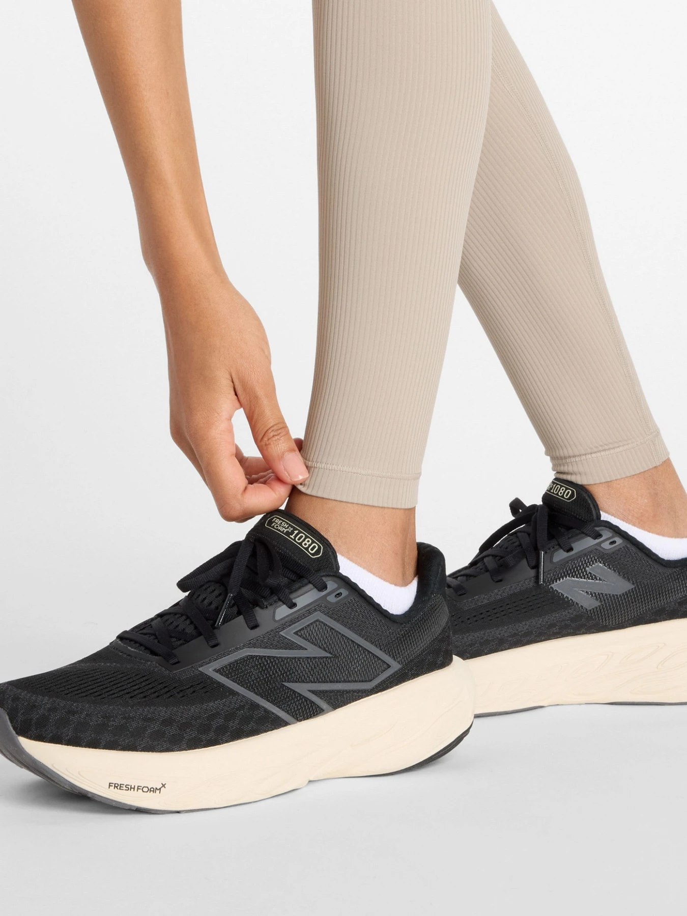 Брюки New Balance Ribbed High Rise модель WP53152ADS Брюки New Balance Ribbed High Rise модель WP53152ADS Фото
