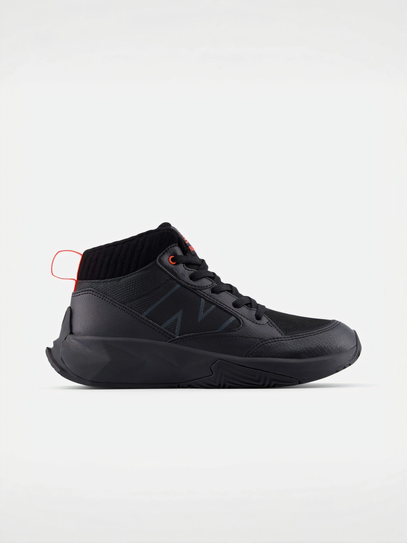 Кроссовки New Balance модель GT800TBB Кроссовки New Balance модель GT800TBB Фото