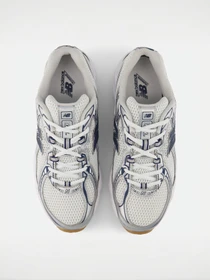 Кроссовки New Balance модель U740SN2 Фото