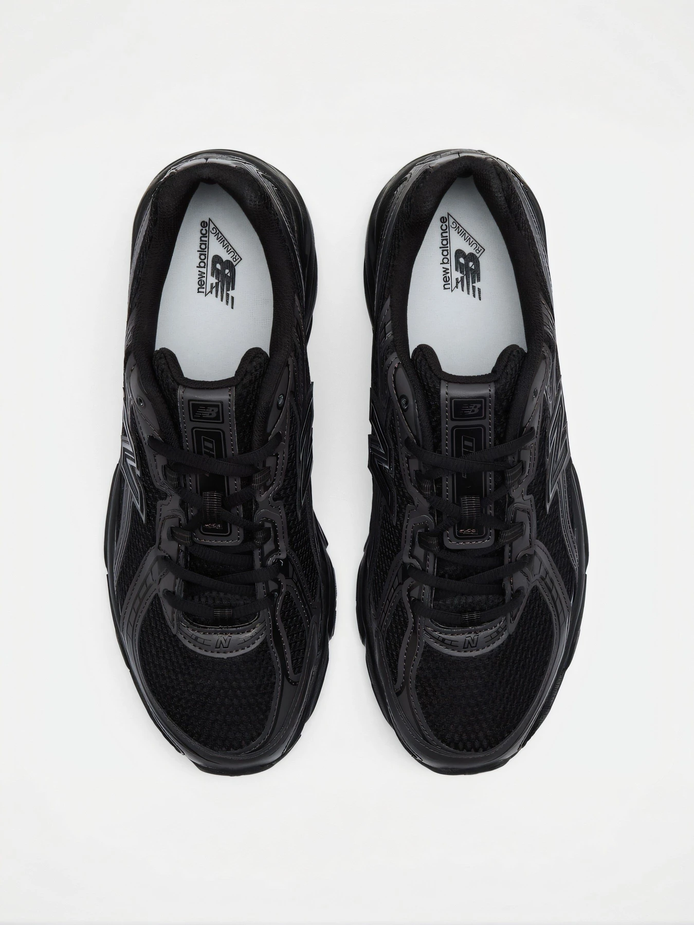 Кроссовки New Balance модель U740BO2 Кроссовки New Balance модель U740BO2 Фото