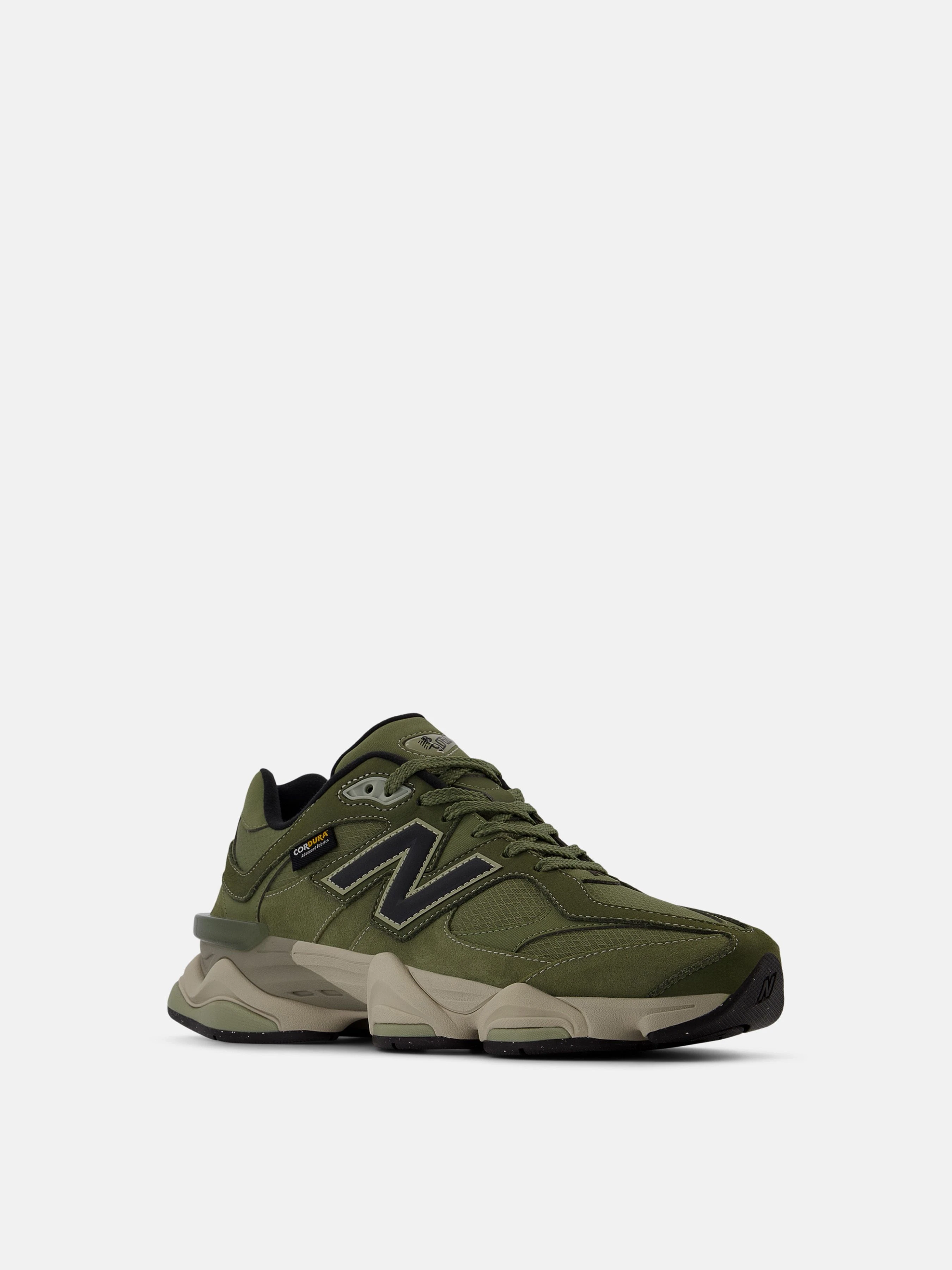 Замшеві Жіночі Кросівки повсякденні New Balance 9060 CORDURA® фото 2
