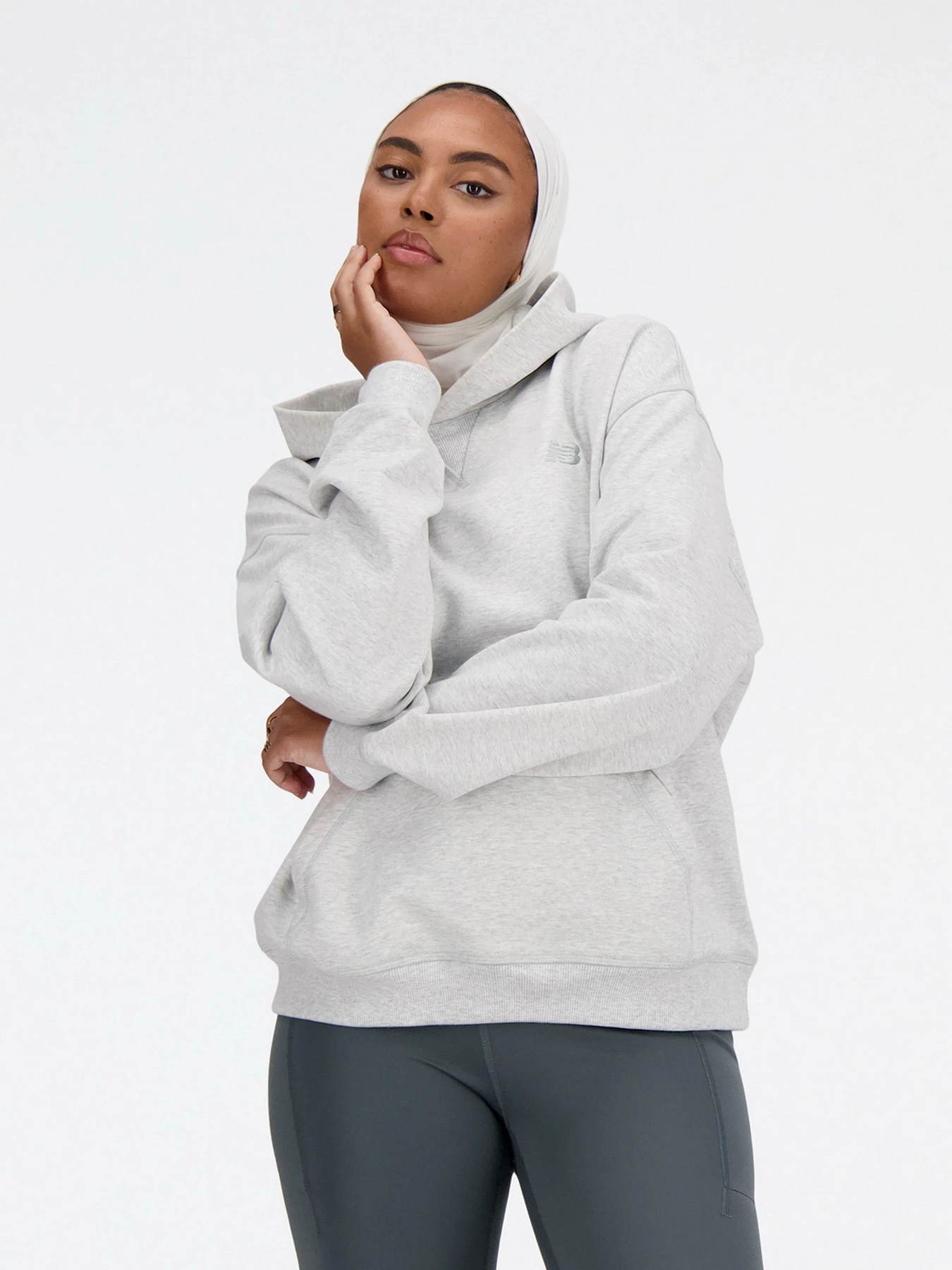 Худи и свитшоты New Balance модель WT41537AHH Худи и свитшоты New Balance модель WT41537AHH Фото